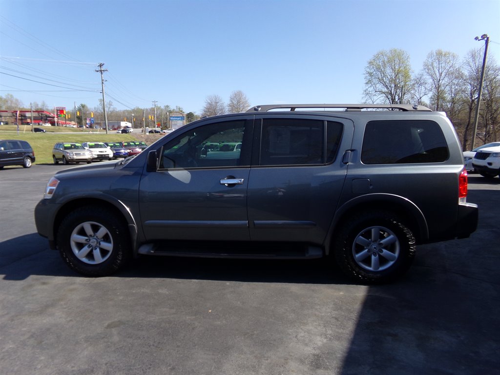 2014 Nissan Armada SV