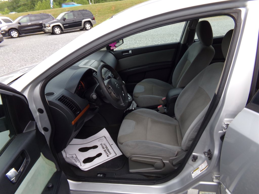2010 Nissan Sentra Base - Photo 6