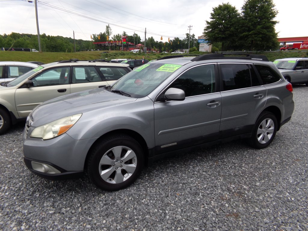 2011 Subaru Outback 2.5i Limited CVT's photo